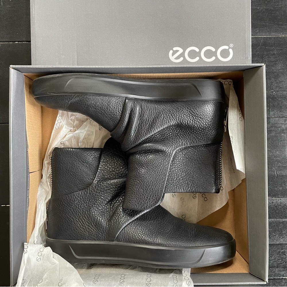 Ecco Soft 8 Leather Slouch Boot
